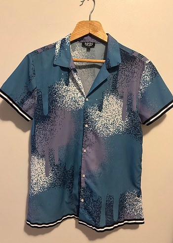 Mavi Batik Desenli L beden Kısa Kollu Erkek Gömlek
