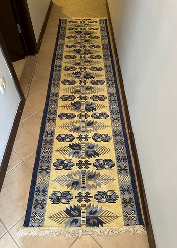  Beden Temiz hiç kullanılmadı 75 cm 3 metre Altın Desenli Kilim yolluk