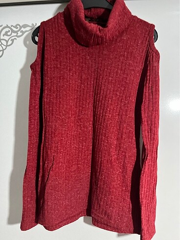 Bordo omuz detaylı bluZ