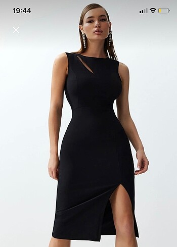 Trendyol Milla Midi Siyah Elbise