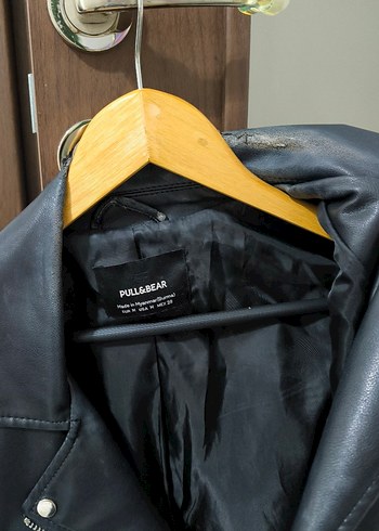 m Beden Pull&Bear Siyah Deri Görünümlü Biker Ceket