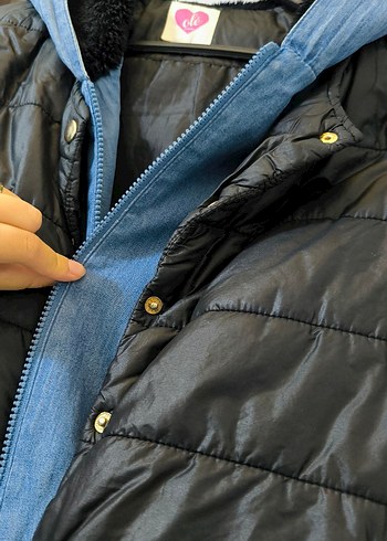 xs Beden Siyah Kapüşonlu Şık Mont Sıcak Tutuyor, Çok Temiz
