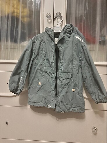 Zara cocuk ruzgarlık yagmurluk