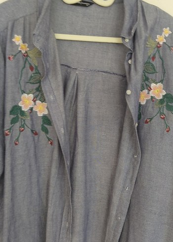 LC Waikiki Nakışlı Gri Denim Kadın Gömlek