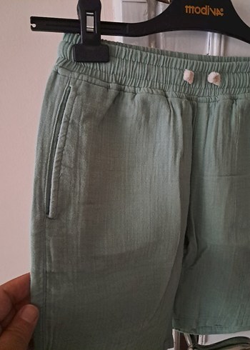 LC Waikiki Düğmeli Yeşil Keten çocuk Şort