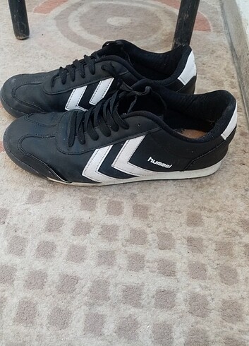 Erkek spor ayakkabı 43 numara hummel 