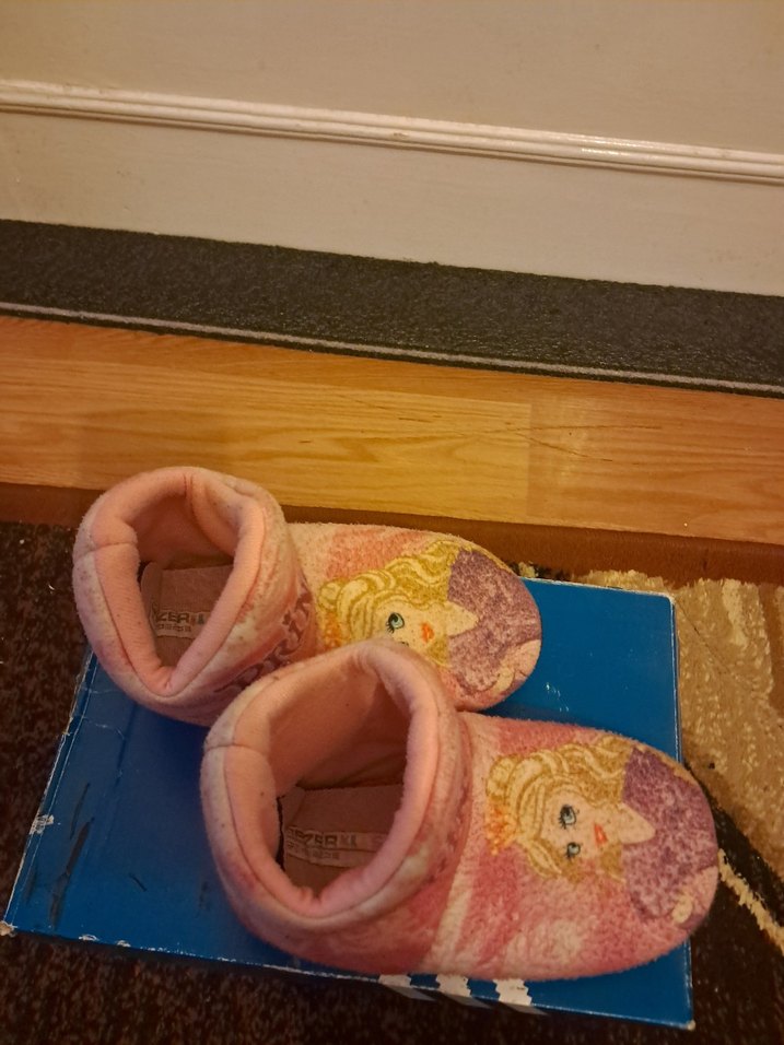 Kız Çocuk Pembe Desenli Sıcak Terlik - Görsel 2