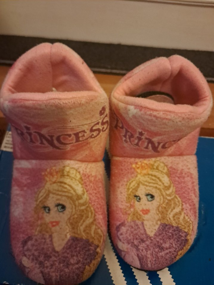 Kız Çocuk Pembe Desenli Sıcak Terlik - Görsel 3