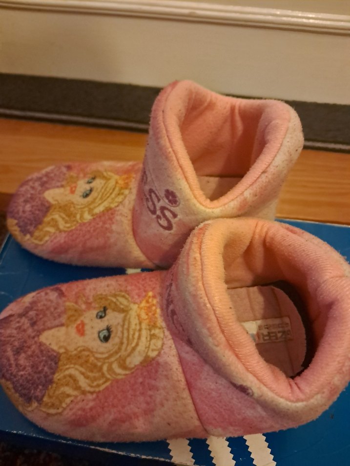 Kız Çocuk Pembe Desenli Sıcak Terlik - Görsel 4