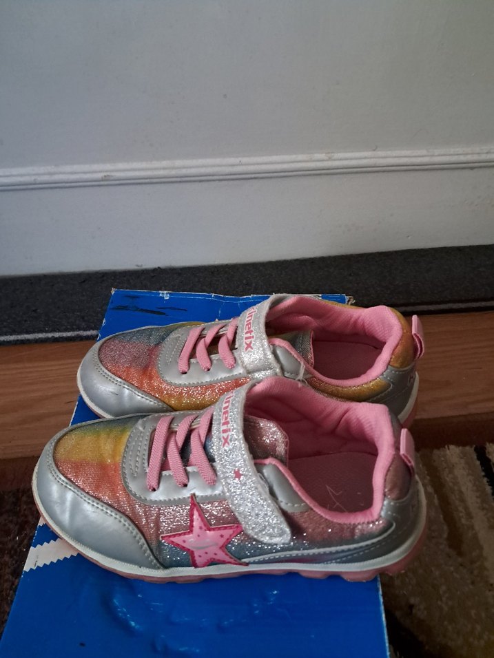 Kız Çocuk Gri Çok Renkli Bağcıklı Spor Ayakkabı - Görsel 4