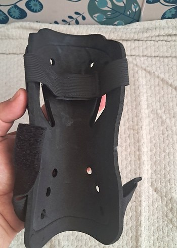 Delta Siyah Motosiklet Dizliği Velcro Bantlı - Görsel 3