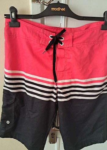 Beyaz Çizgili Pembe Erkek Midi Deniz Şortu - Görsel 2