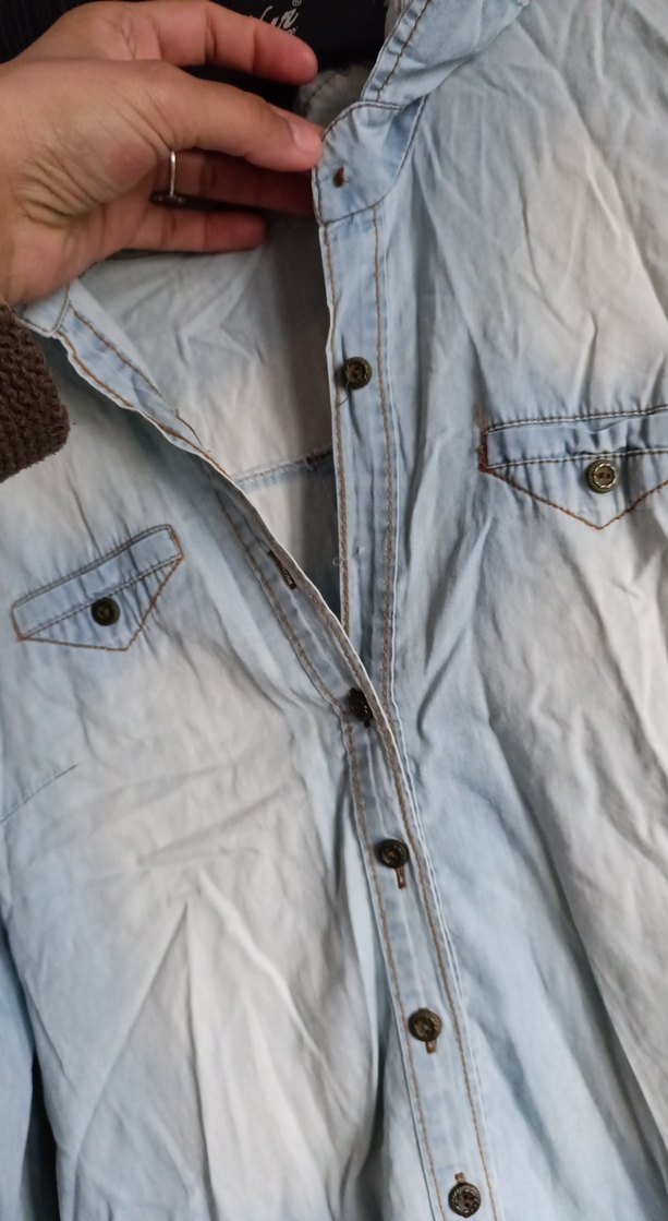 Düğmeli yarım  Kollu Denim Gömlek - Görsel 3