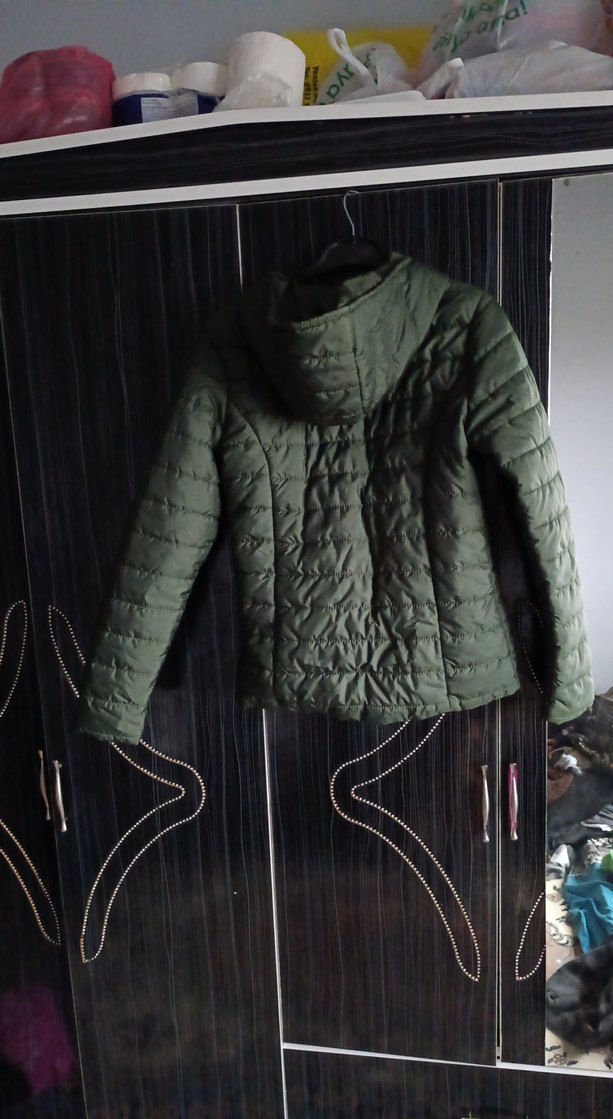 şişme Yeşil Fermuarlı Kadın Mont - Görsel 2