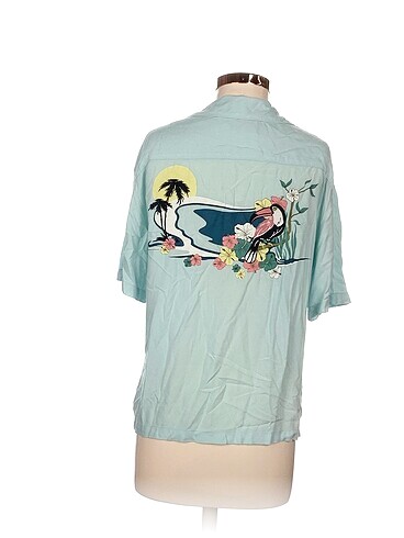 xs Beden Pull and Bear Gömlek %70 İndirimli.