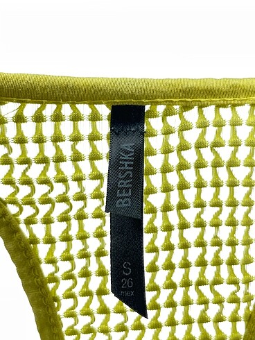 s Beden sarı Renk Bershka Bluz %70 İndirimli.