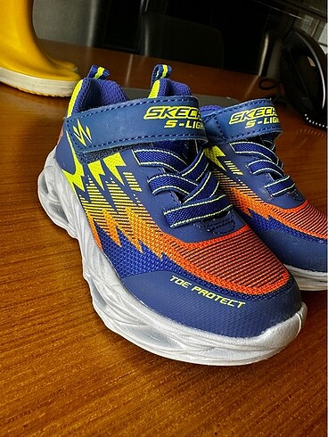 23 Beden skechers 23 numara ışıklı