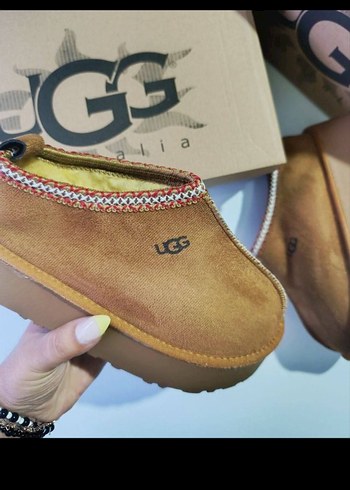 Ugg Kahverengi Süet Kürklü Kadın Terlik