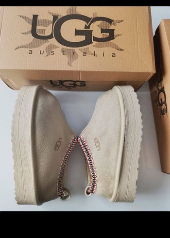Ugg Bej Süet Kadın Dolgu Topuk Terlik