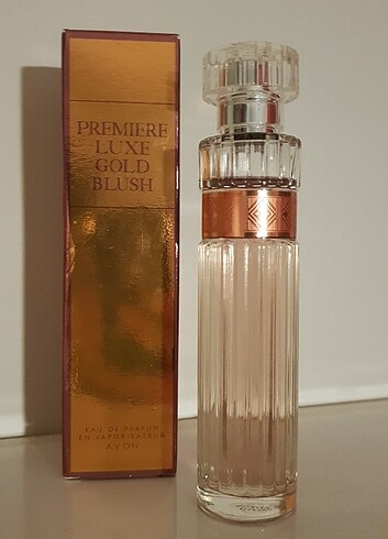 Avon premiere luxe gold blush 