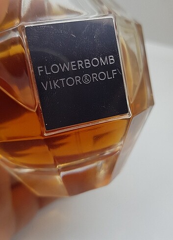  Beden Viktor&Rolf FlowerBomb