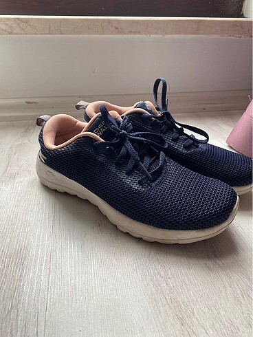 36 Beden Skechers spor ayakkabi