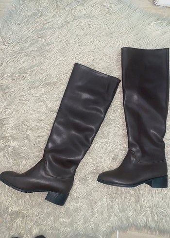 Acı Kahve Kürklü Stiletto Topuklu Diz Boyu Kadın Çizme