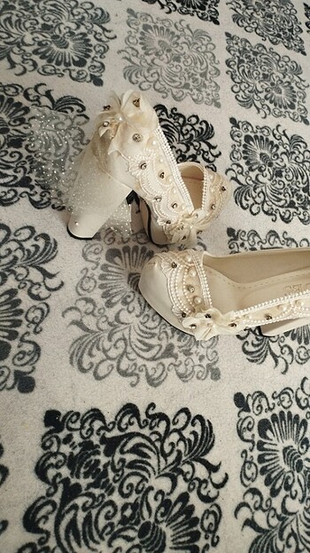 Shoes & More Gelin topuklu