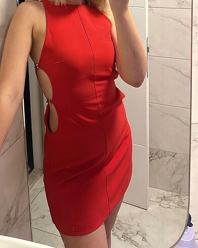 Zara kırmızı elbise