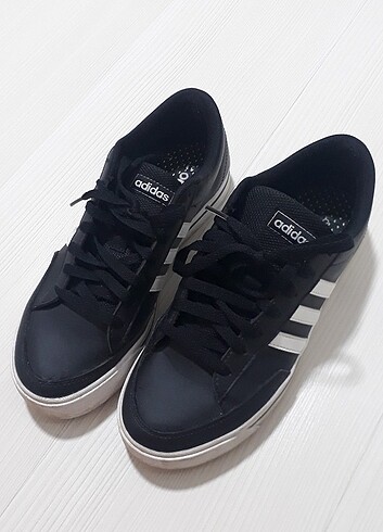 Adidas 40