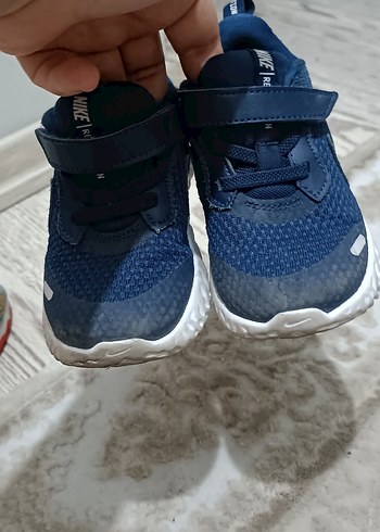 Nike Erkek Çocuk Lacivert Cırt Cırtlı Spor Ayakkabı