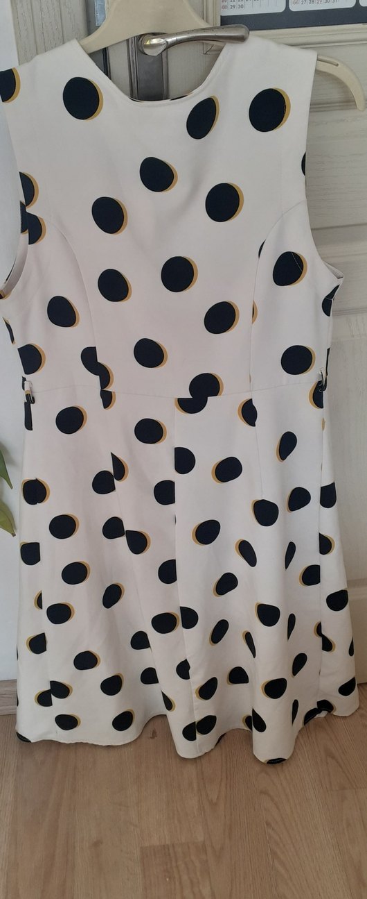 Düğmeli Puantiyeli Uzun yelek - Görsel 3