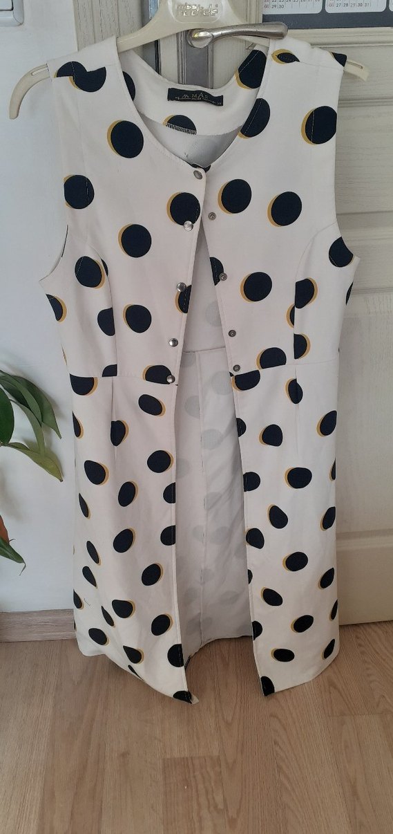 Düğmeli Puantiyeli Uzun yelek - Görsel 4