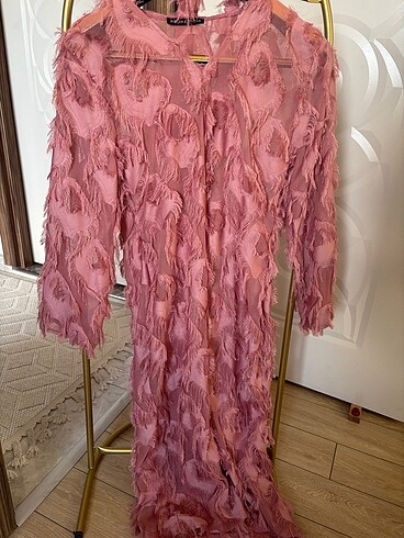 Pembe abaya
