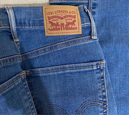 m Beden LEVİS KOT PANTOLON