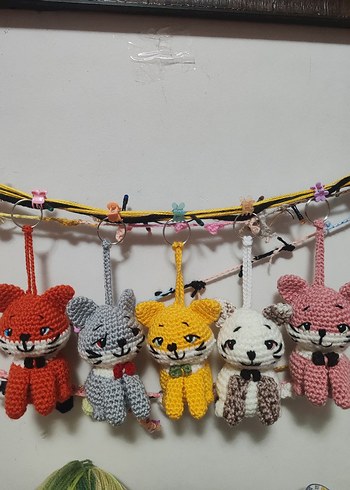 Renkli Örgü Kedi Anahtarlıkları - Görsel 6