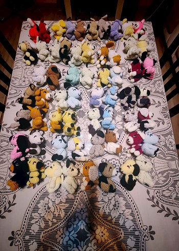 Renkli El Yapımı Peluş Oyuncaklar - Görsel 4