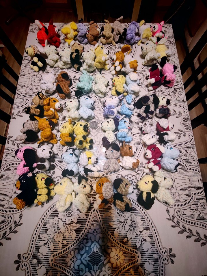 Renkli El Yapımı Peluş Oyuncaklar - Görsel 4