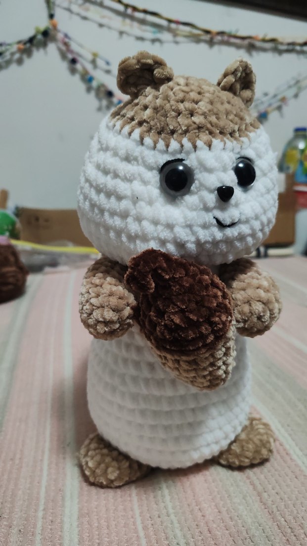 El Yapımı Kahverengi Peluş Oyuncak Sincap - Görsel 4