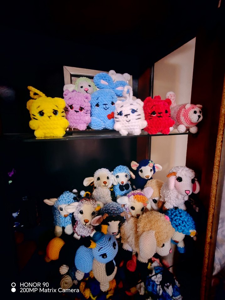 Renkli El Yapımı Amigurumi Peluş Oyuncaklar - Görsel 2