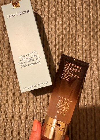 Estee Lauder ürünü