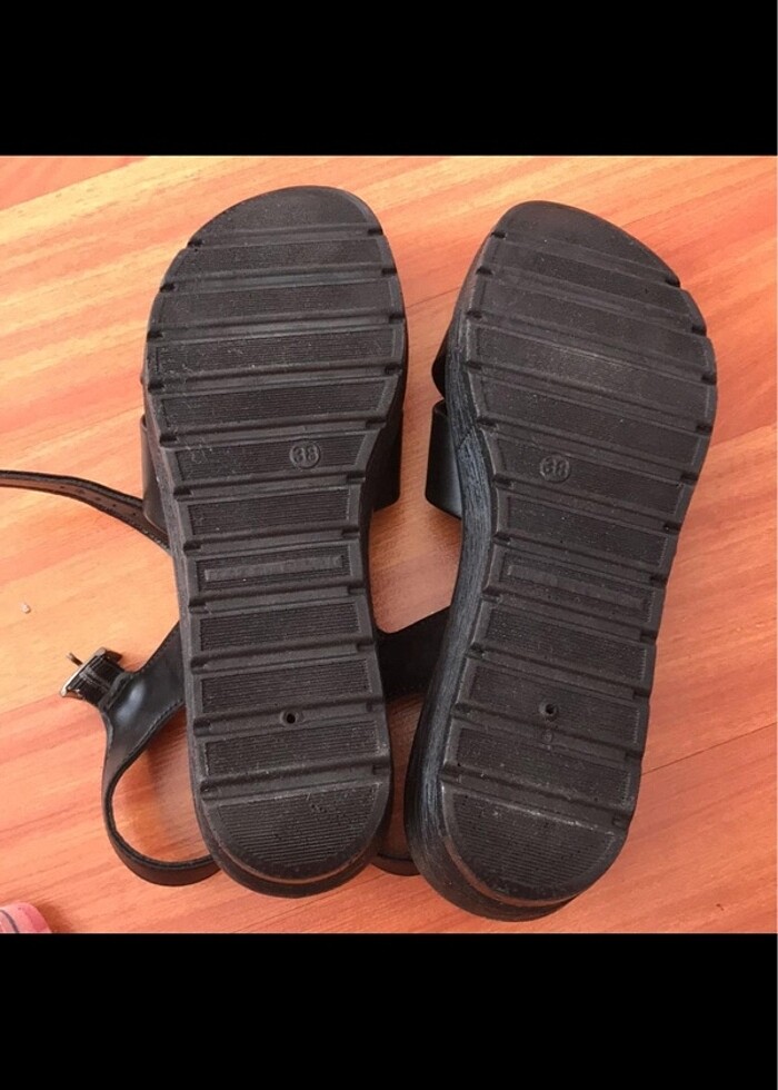 Siyah sandalet - Görsel 2