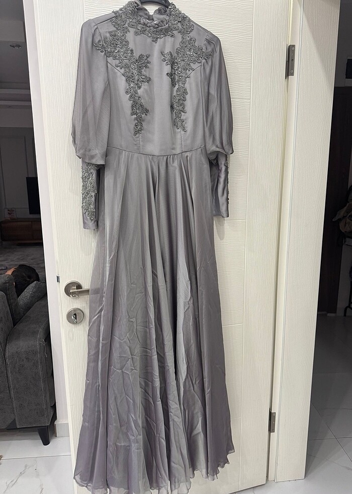 Gri abiye elbise - Görsel 5