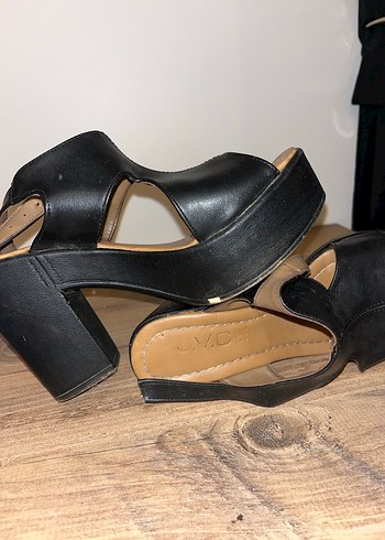 Siyah Platform Topuklu Kadın Ayakkabı - Görsel 3