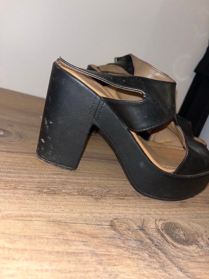 Siyah Platform Topuklu Kadın Ayakkabı - Görsel 2