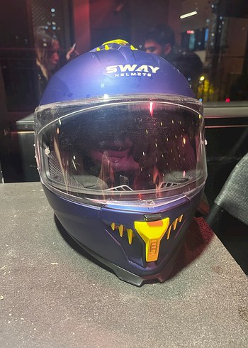 Renkli Baskılı Mavi Cam Kask - Görsel 2