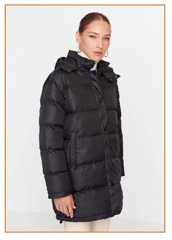 m Beden Siyah Oversize Kapüşonlu Şişme Mont