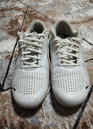 44 Beden beyaz Renk Orjinal Puma