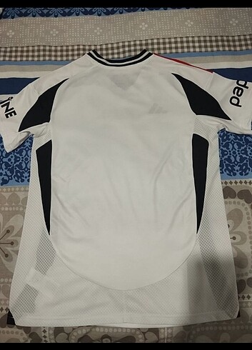 Beden bjk yeni sezon kadın forma