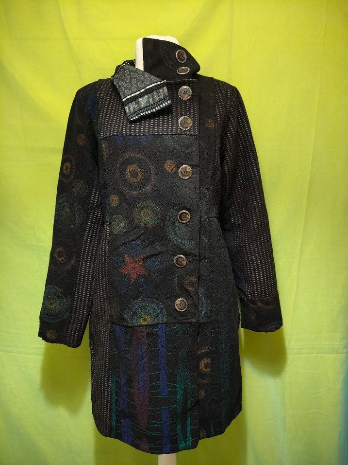 Düğmeli Siyah Desenli Uzun vintage Kabanı - Görsel 3